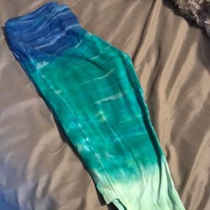Earth Yoga Capris